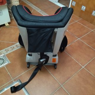 Silla coche Grupo 1 (9-18kg), precio negociable
