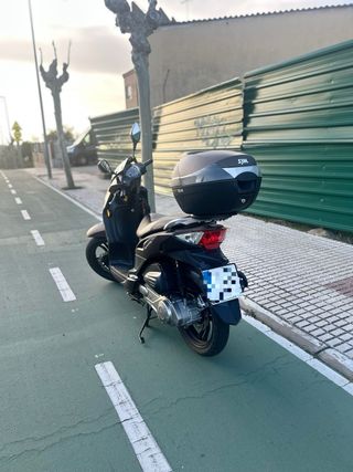 Moto SYM Symphony SR 125 Marrón