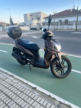 Moto SYM Symphony SR 125 Marrón