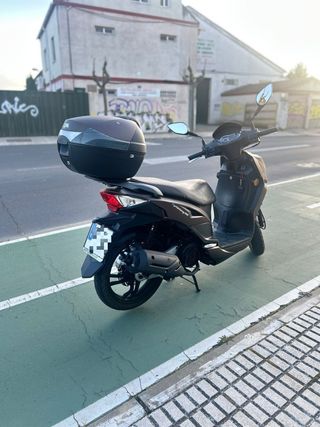 Moto SYM Symphony SR 125 Marrón