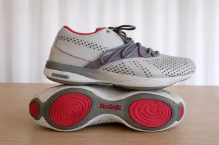 Zapatillas Reebok Mujer Grises y Rojas