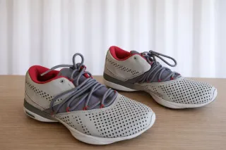 Zapatillas Reebok Mujer Grises y Rojas