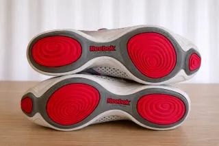 Zapatillas Reebok Mujer Grises y Rojas