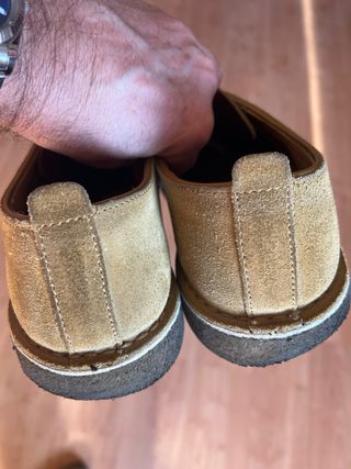 Zapatos Clarks Desert London Beige