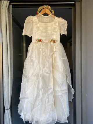 Vestido de comunión biege con flores