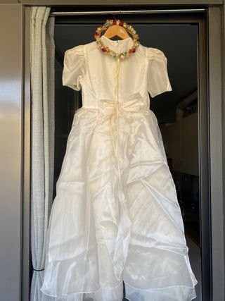 Vestido de comunión biege con flores