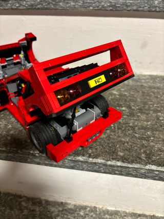 Lego Ferrari F40 10248