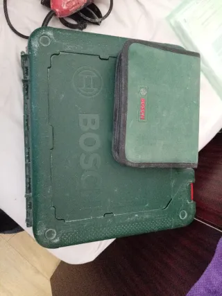 Taladro Bosch PSR 1800 Li-2 con accesorios