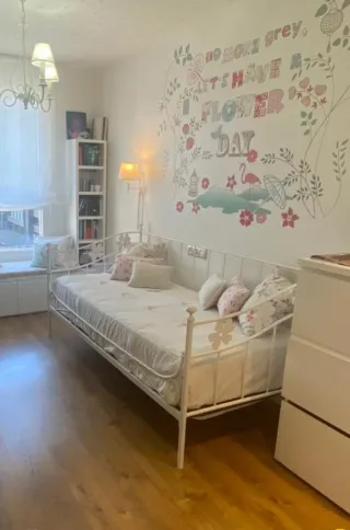 Cama de hierro blanca