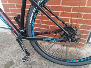 Bicicleta da montagna Mondraker Finalist 29