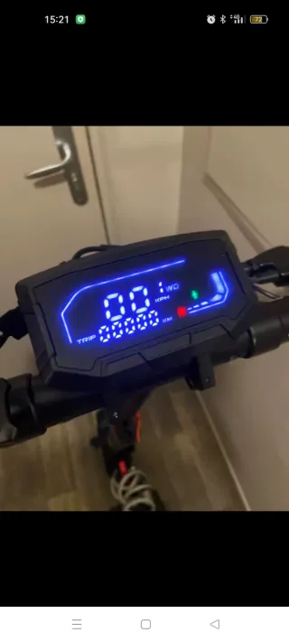 Pantalla para patinete eléctrico