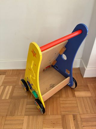 Correpasillos de madera para bebé