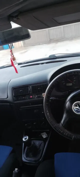 Volkswagen Golf 2002