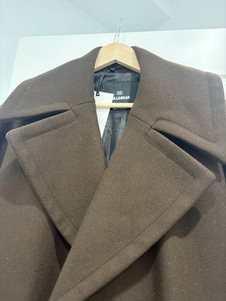 Abrigo Pull&Bear marrón largo