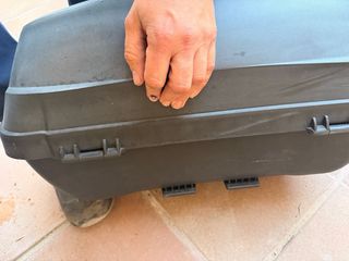 Baúl moto para 2 cascos