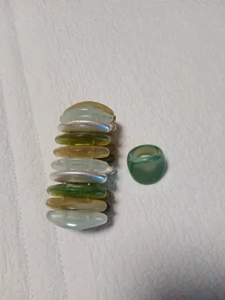 Lote Bisutería: Pulseras, Anillos y Broche