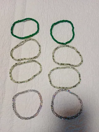 Lote Bisutería: Pulseras, Anillos y Broche