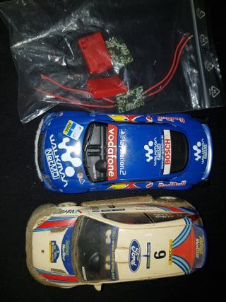 Lote Scalextric 2 coches + 2 chips