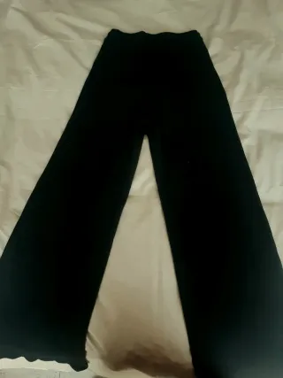 ZARA Pantalón negro de punto