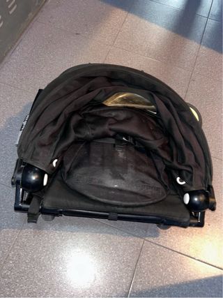 Passeggino Yoyo Babyzen Nero + Sacco