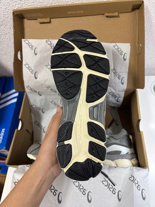 Asics Gel NYC Grises Talla 43.5 Caja Original