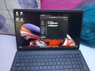 Portátil Dell Vostro i5 16GB RAM 512GB SSD