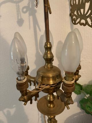 Velón. Lámpara de aceite antigua