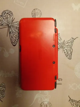 Nintendo 2DS XL Edición Pokeball + Lote 3 juegos