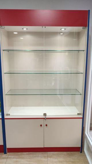 Vitrina expositor cristal y puertas