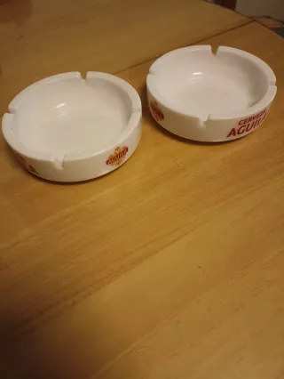 2 Ceniceros Blancos Cerveza Aguila