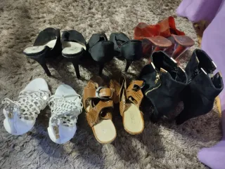 Lote 14 pares Zapatos Mujer Negro y Rojo números 3