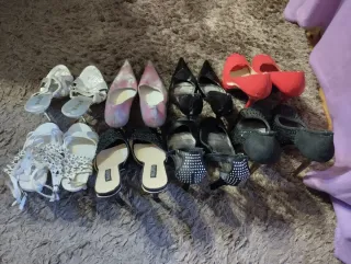 Lote 14 pares Zapatos Mujer Negro y Rojo números 3