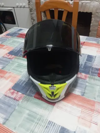 Casco LS2 Amarillo y Negro talla M