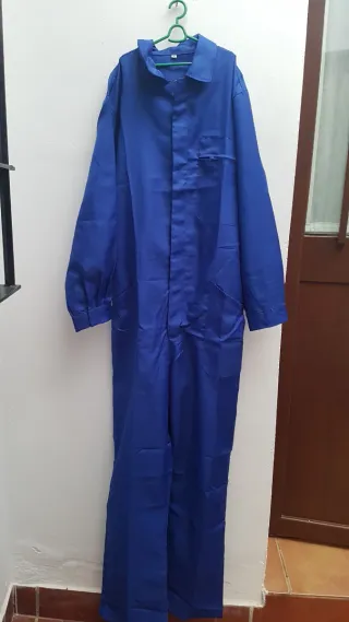 Mono de trabajo azul