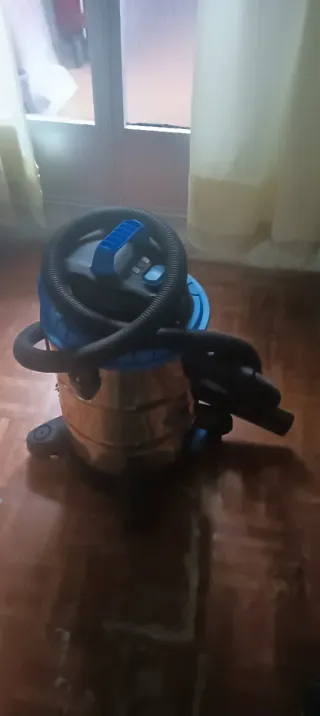 Aspirador Industrial Vacmaster