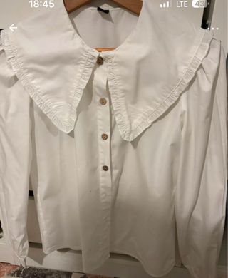 Camisa blanca cuello volantes Talla M
