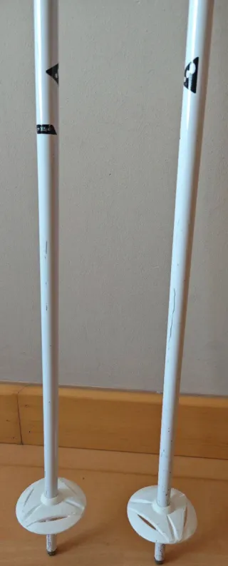 Bastones de esquí blancos