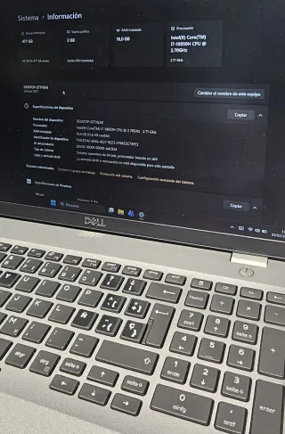 Dell 5511 i7-10850 16GB RAM 512GB SSD MX250