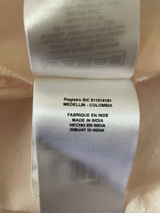 Blusa NAF NAF bordada talla 38