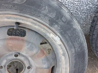 Llanta Kumho 185/65 R15 88H Peugeot 208