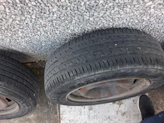 Llanta Kumho 185/65 R15 88H Peugeot 208