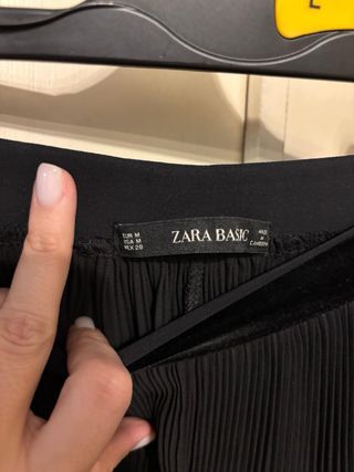 Pantalón Zara Plisado Pirata Talla M