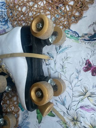 Patines de 4 ruedas blancos