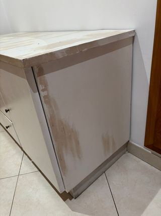 Mueble auxiliar grande.