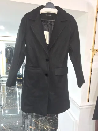 Cappotto nero elegante