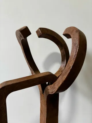 Escultura estilo Chillida