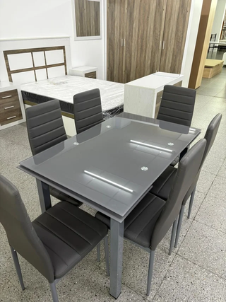 SCONTO!! Tavolo in vetro estensibile + 6 sedie bianche