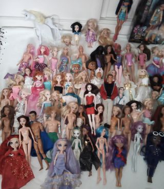 Lote de más de 70 Muñecas ¡Sólo CORREOS!