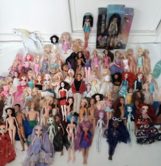 Lote de más de 70 Muñecas ¡Sólo CORREOS!