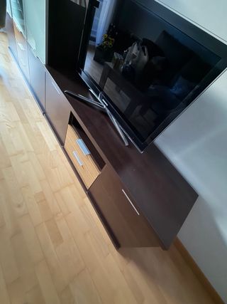 Mueble TV moderno cajones y puertas